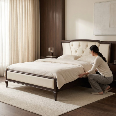 Wooden bed Chesterfield beds double bed in the bedroom velvet textile