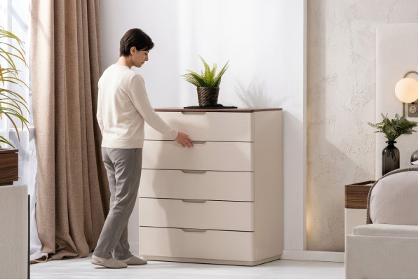 Stylish Beige Chest of Drawers Wooden Bedroom Furniture 5 Drawers Designer