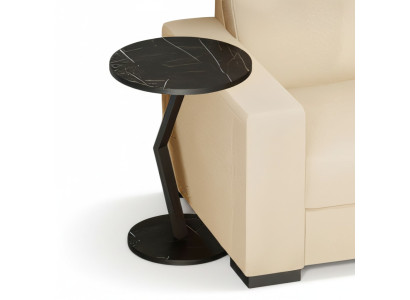 Schwarzer Beistelltisch aus Holz modern eleganter Wohnstil