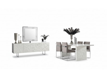 Elegantes weißes Esszimmer Set aus Holz mit Spiegel und Sideboard