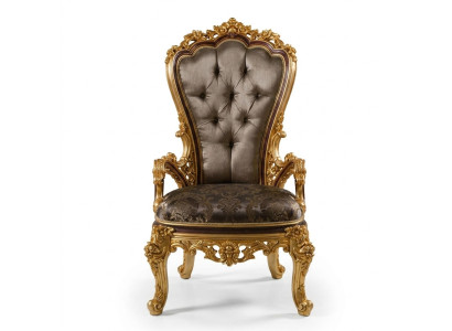Eleganter Goldener Holzstuhl im modernen Design