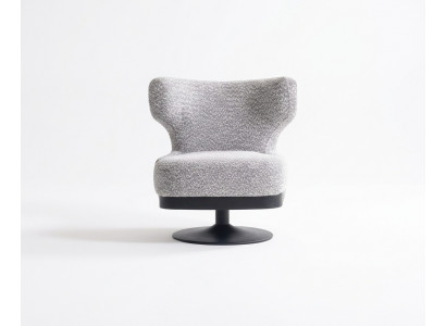 Moderner grauer Textil-Sessel aus Holz