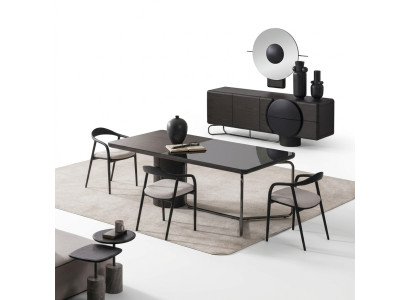 Schwarzes Esszimmer Set aus Holz mit Esstisch und Stühlen in modernem