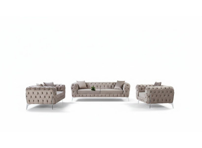 Raum für Geselligkeit: Sofas und Sessel im einheitlichen Einrichtungsstil