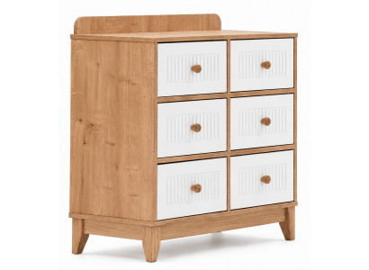 Stilvolle Kommode aus Holz mit weißen Fronten und Naturholzdetails