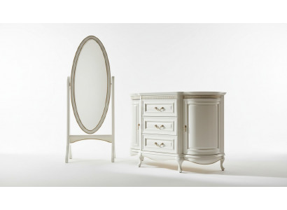 Classic dressing room with standing mirror and dresser - Verona