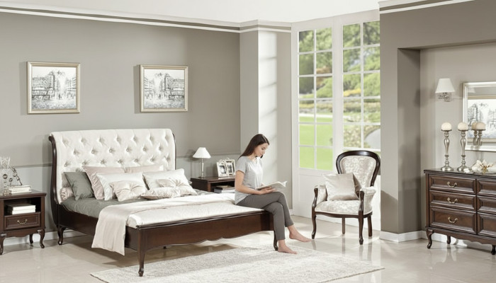 Complete bedroom: bed, double bed, nightstands, chest of drawers, armchair, Chippendale Royal