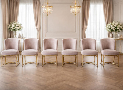 Elegante Dining-Stühle aus blassrosa Samt mit goldenen Metallbeinen