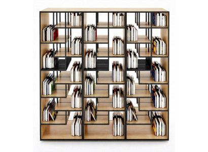 Modernes Bücherregal im skandinavischen Stil mit offenen Fächern