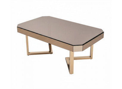 Moderner Couchtisch mit stilvollem Design und klaren Linien