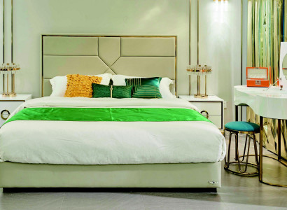 Luxus Schlafzimmer Bett Polster Design Doppel Hotel Betten Lederbett 180x200cm