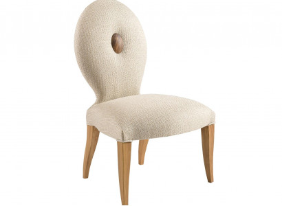 Weiße moderner Holzstuhl elegant und stilvoll