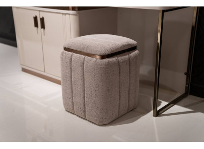 Beiger Holz Sitzhocker im eleganten Stil mit Stauraum