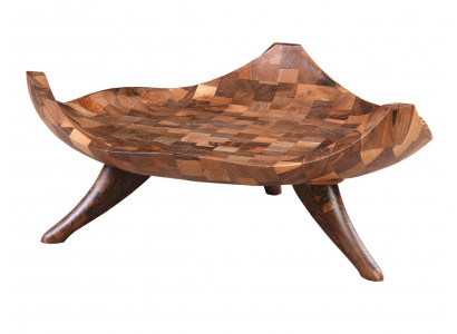 Moderner brauner Holz-Couchtisch mit eleganter Optik