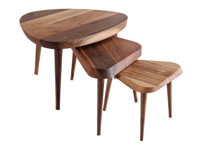 Eleganter brauner Couchtisch aus Holz im stilvollen Design