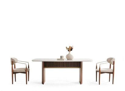 Elegantes Esszimmer-Set aus Holz in Beige mit modernem Design