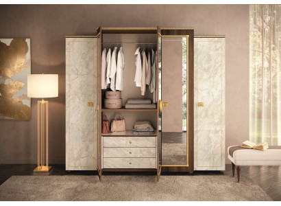 Moderner Schrank aus Holz – Funktional und elegant für jedes Zuhause.