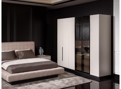 Eleganter Beigefarbener Kleiderschrank aus Holz mit stilvollem Design