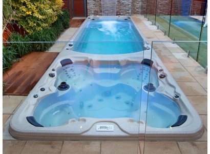 Whirlpool Hot Tub Spa Whirlwanne Sprudelbad Massagebadewanne 580x225cm