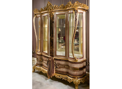 Beige Holz-Glas Vitrine im eleganten Stil