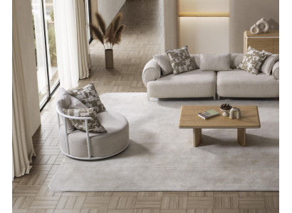 Moderner Beiger Sessel aus Textil mit Holzrahmen