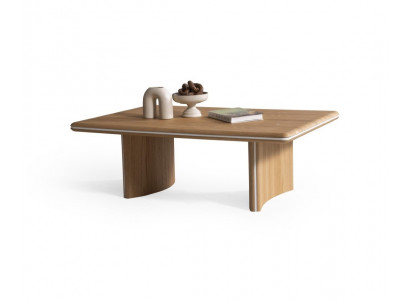Eleganter brauner Couchtisch aus Holz im klassischen Stil