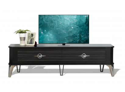 Praktischer TV-Schrank mit funktionalen Schubladen und Metallgriffen