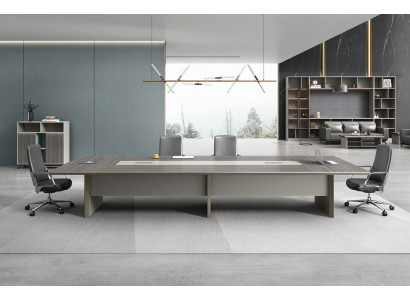 Funktionaler Konferenztisch mit modernem Look und viel Platz.