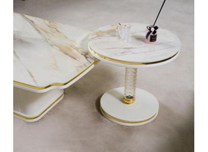Schöner Couchtisch aus Glas – Für elegante Akzente im Wohnzimmer.