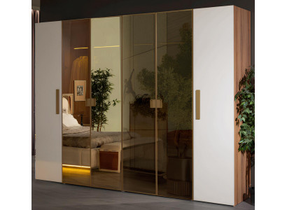Eleganter Kleiderschrank Weiß aus Holz für Ihr Schlafzimmer