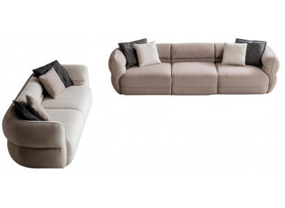 Moderne bequeme Sofakombination mit eleganten Linien und Kissen