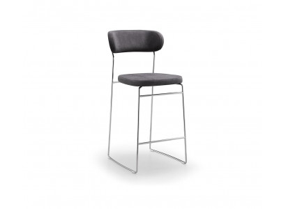 Moderner Barhocker mit gepolsterter Sitzfläche und Chromgestell