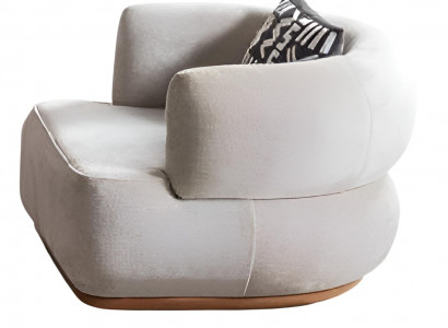 Bequemer Sessel mit modernem Look und beigem Bezug
