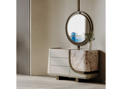 Eleganter Schminktisch mit Spiegel und modernem Design
